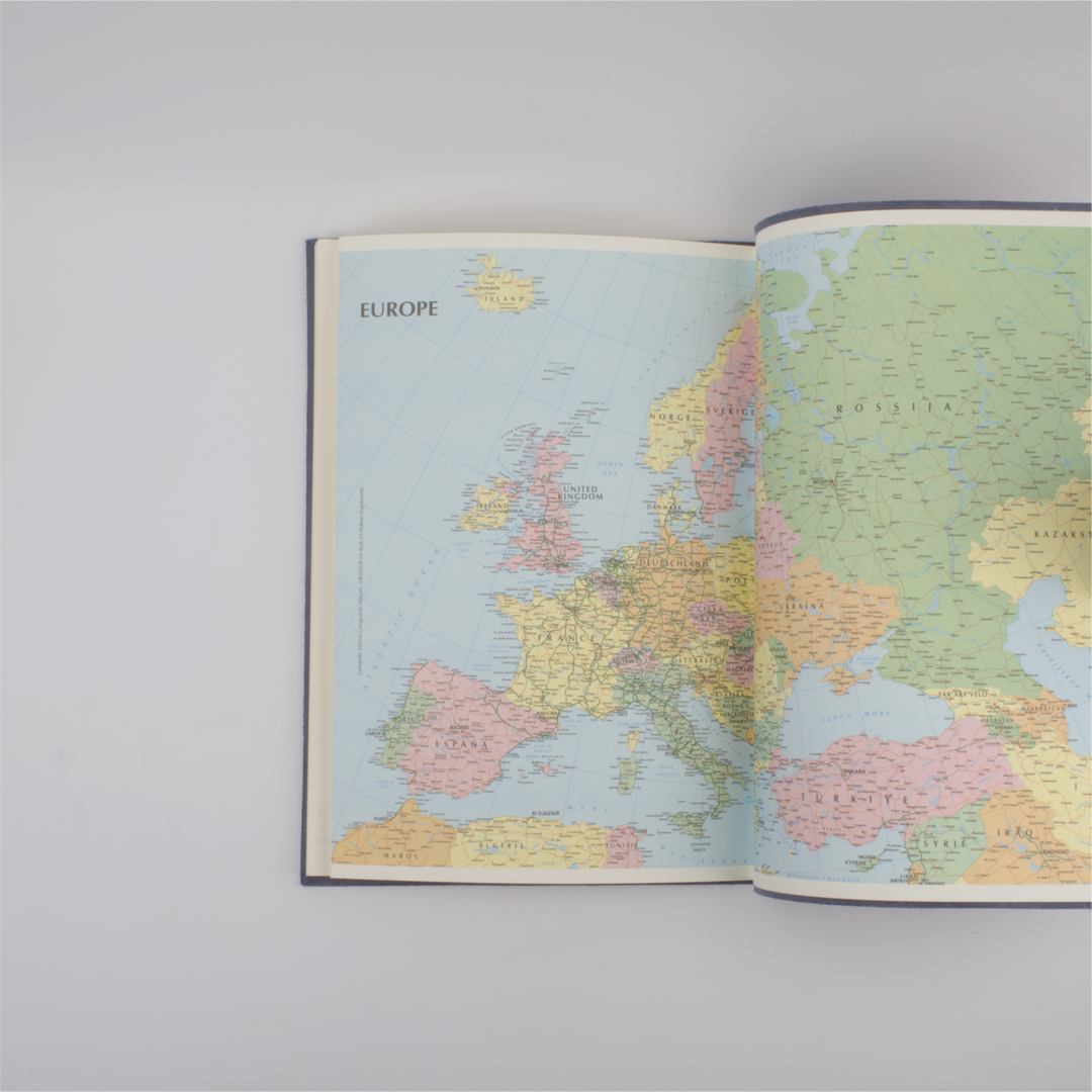 2026 Scriptum Desk Diary