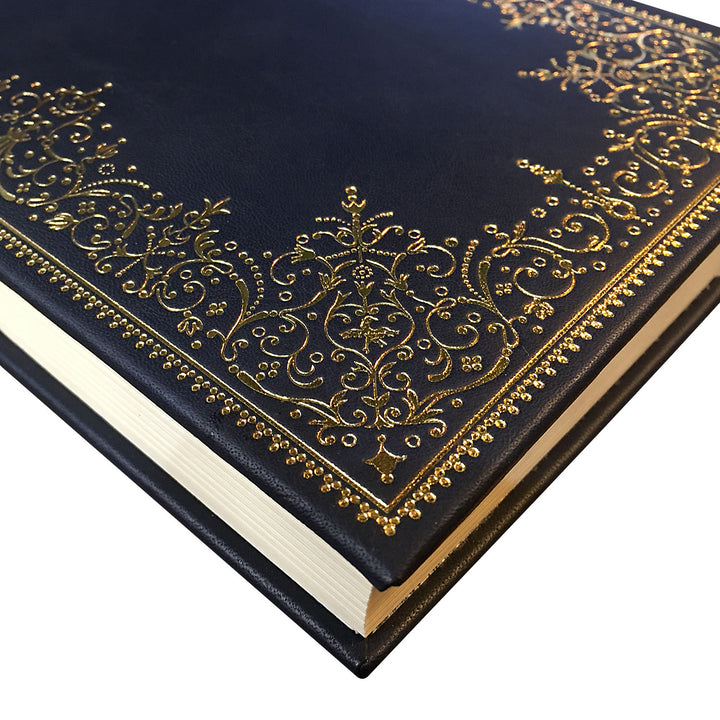 Elisabetta Journal close up